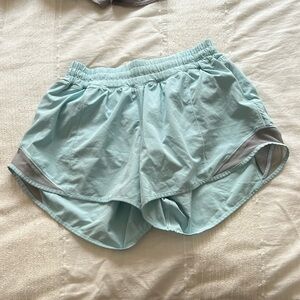 Lululemon hotty hot short 4 inch